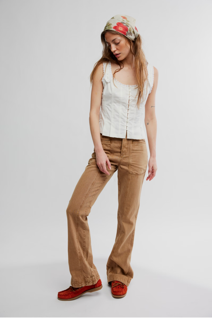 Venus bootcut in tannin