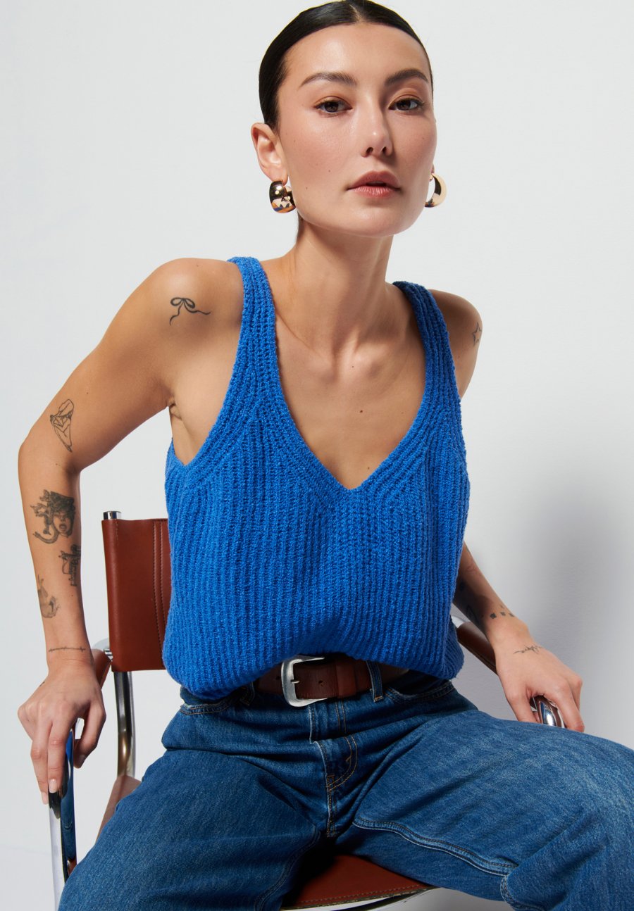 Cece sweater tank - Heart On A Hanger