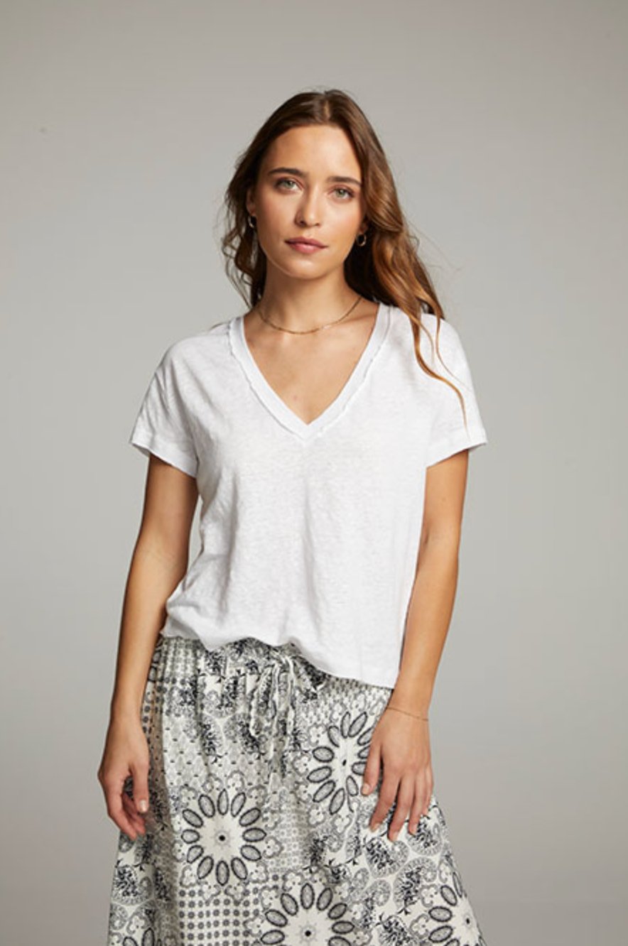 Gator v neck tee - Heart On A Hanger
