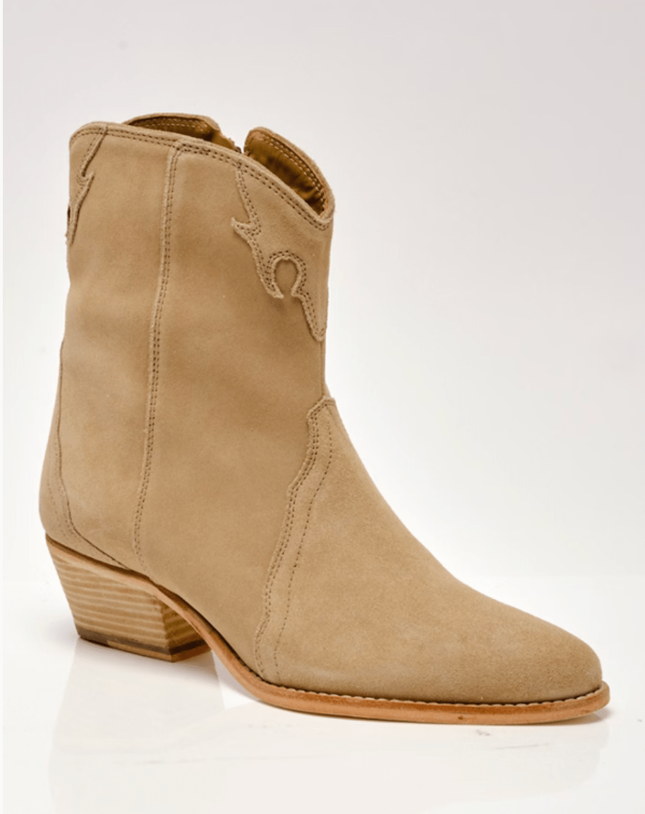 New frontier western boot - Heart On A Hanger
