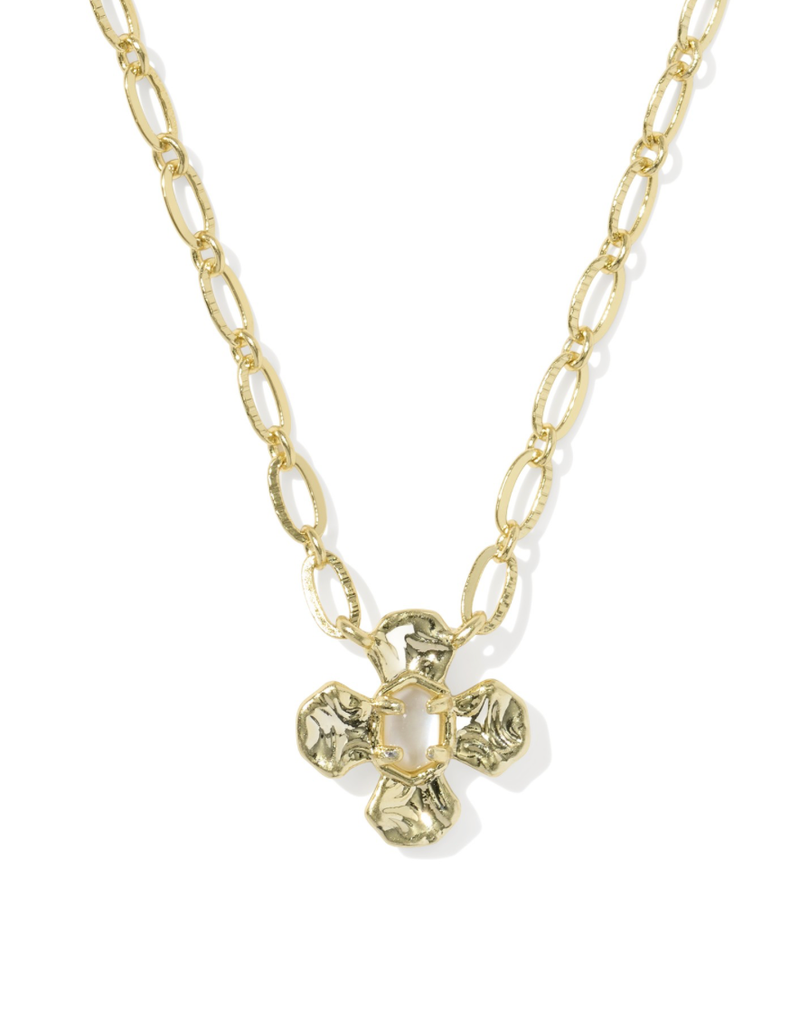 Leanne short necklace in gold mop