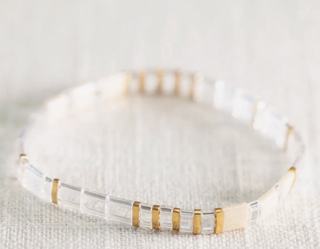 Sand Tila Bracelet - Heart On A Hanger