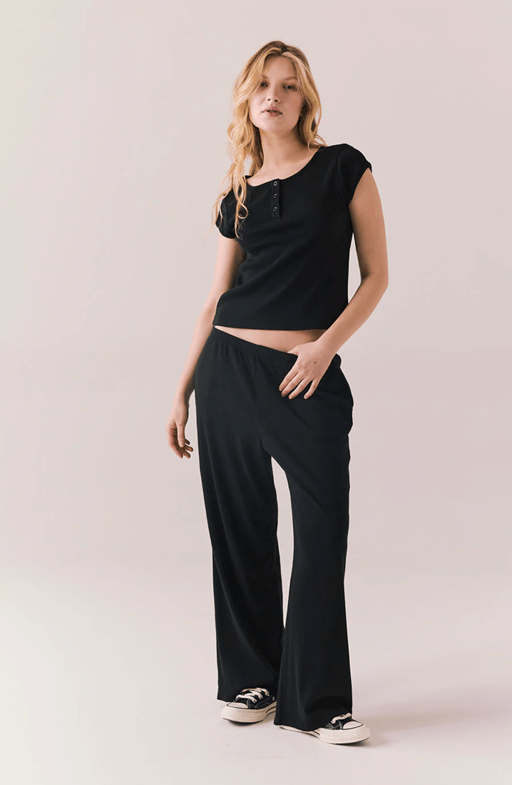 Yale tee - Heart On A Hanger