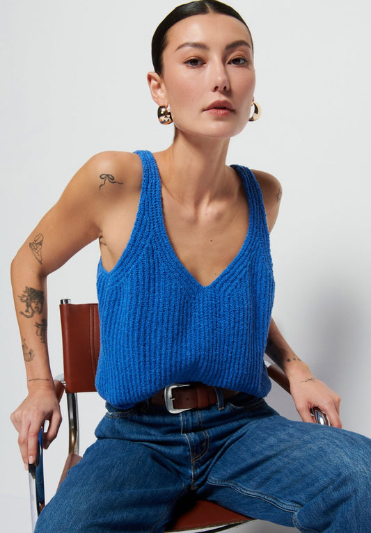 Cece sweater tank - Heart On A Hanger