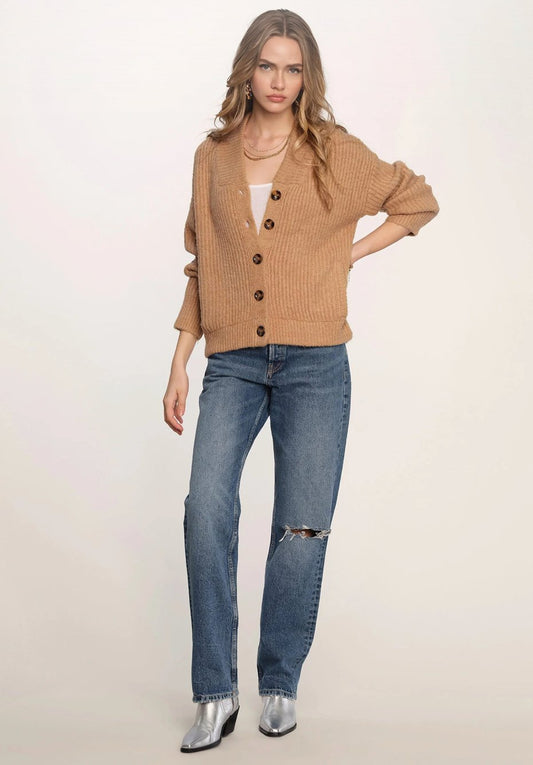 https://www.heartonahanger.com/cdn/shop/files/BTKA_17257463052351923_3c28f7de979937863fa12e5533cfc6.png?v=1726219817