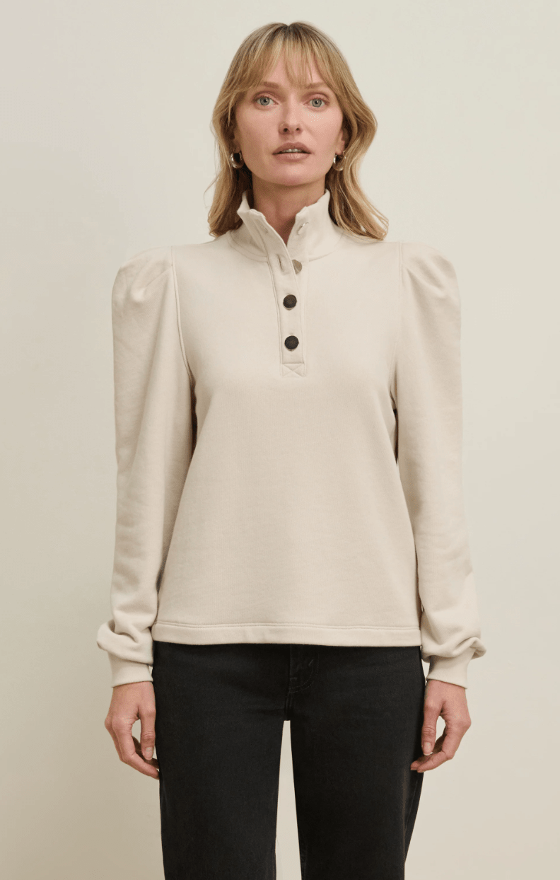 Jessie sweatshirt in champagne - Heart On A Hanger