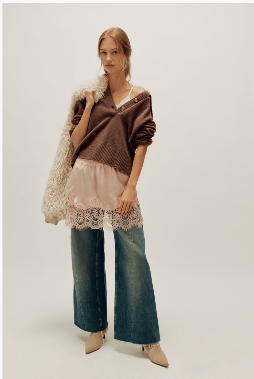 Meet in the middle half skirt in peach paisley - Heart On A Hanger