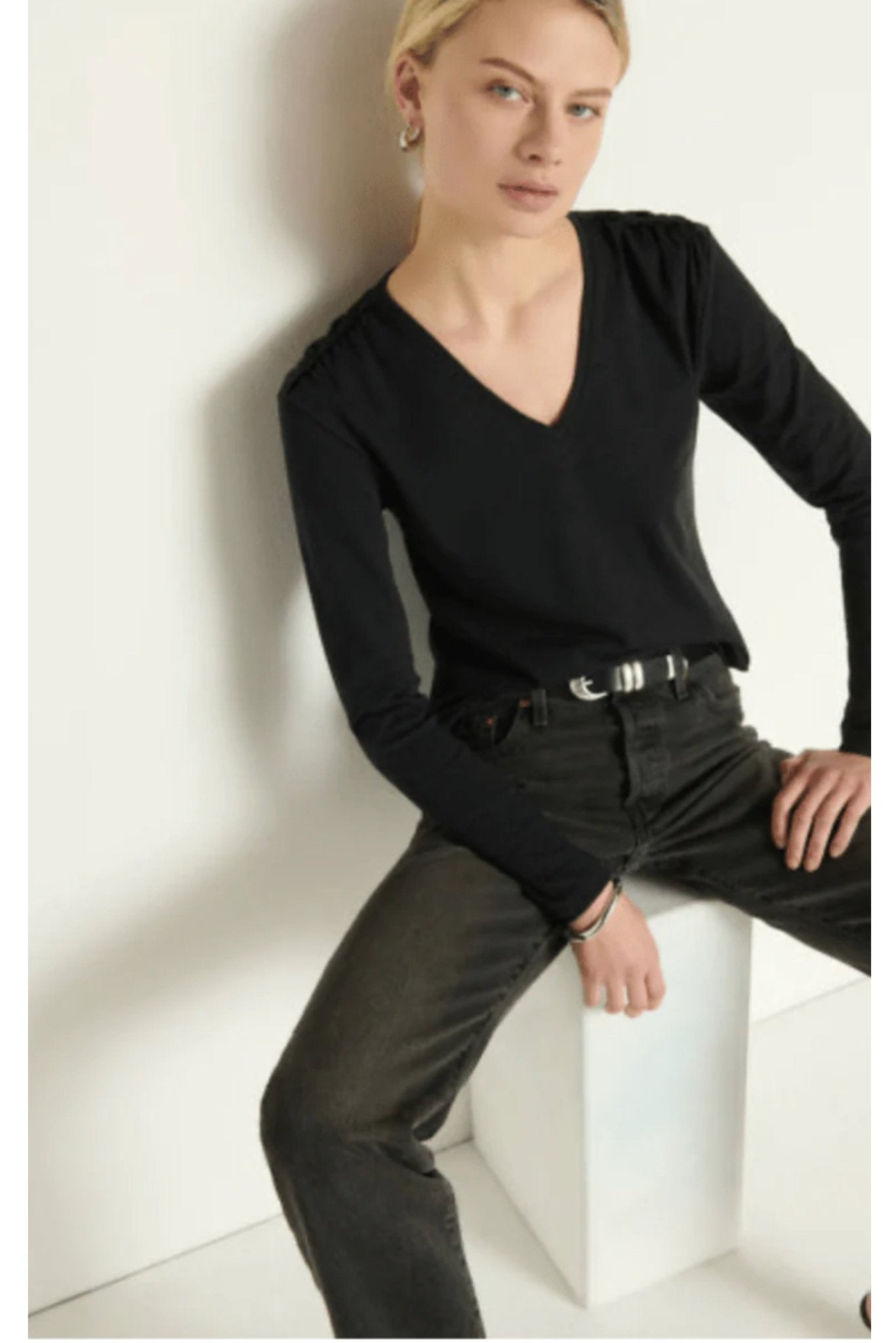 Remi v neck top - Heart On A Hanger