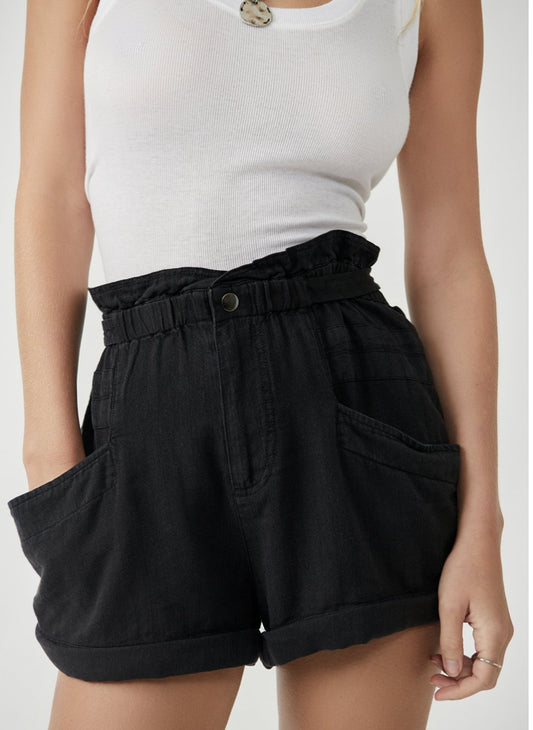 Topanga Cuff Short - Heart On A Hanger